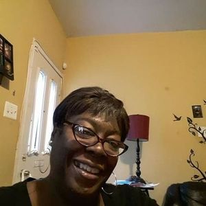 Meet your Posher, Constance